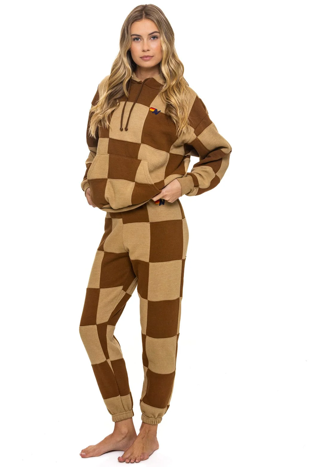 CHECK QUILT RELAXED PULLOVER HOODIE - TAN // CINNAMON - Image 12